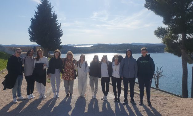Devetošolci na obisku na Osnovni šoli v Brodarici v sklopu Erasmus+ projekta Prihodnost je v nas – The future is within us